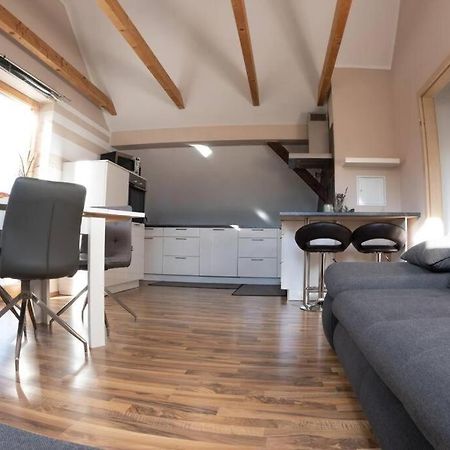 Moderne, Gemuetliche Dg-Wohnung In Ruhiger Lage Neunburg vorm Wald Eksteriør billede