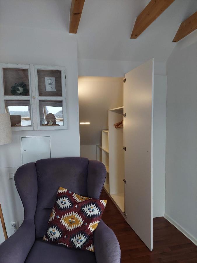 Moderne, Gemuetliche Dg-Wohnung In Ruhiger Lage Neunburg vorm Wald Eksteriør billede
